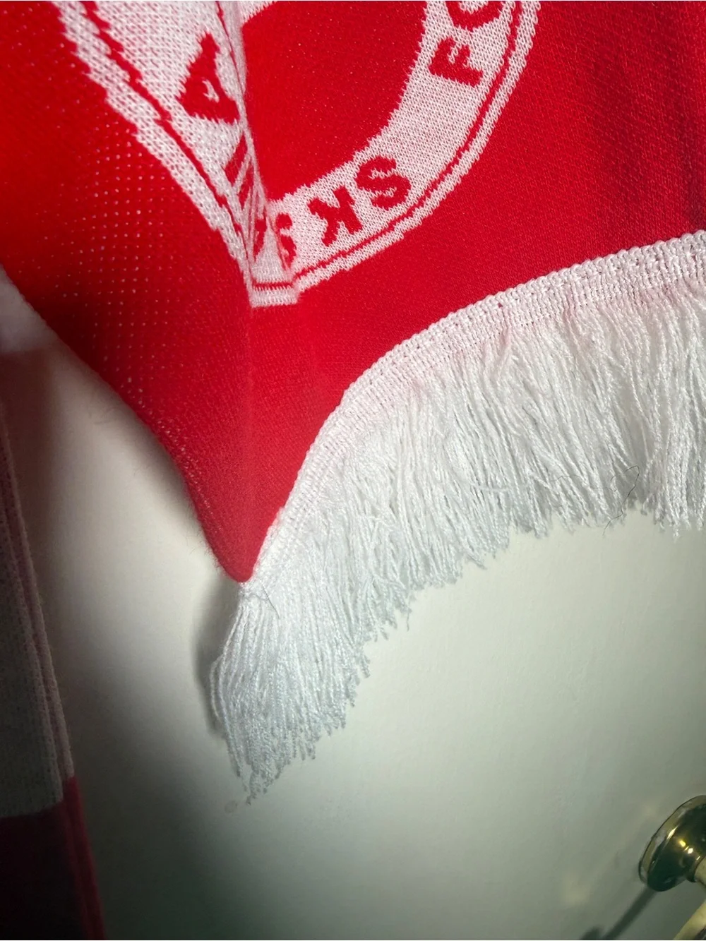 SK Slavia Praha Red & White Striped Football Scarf